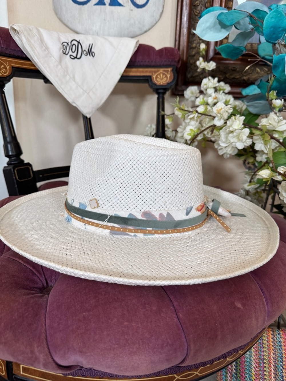 American Hat Makers White Straw Sun Hat with Floral & Leather Band